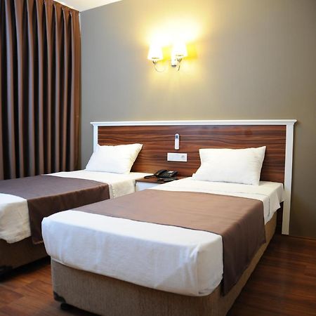 Deniz Palace Hotel อิสตันบูล ภายนอก รูปภาพ