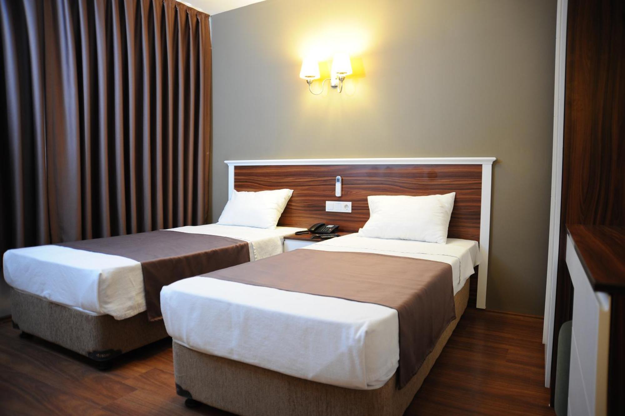 Deniz Palace Hotel อิสตันบูล ภายนอก รูปภาพ