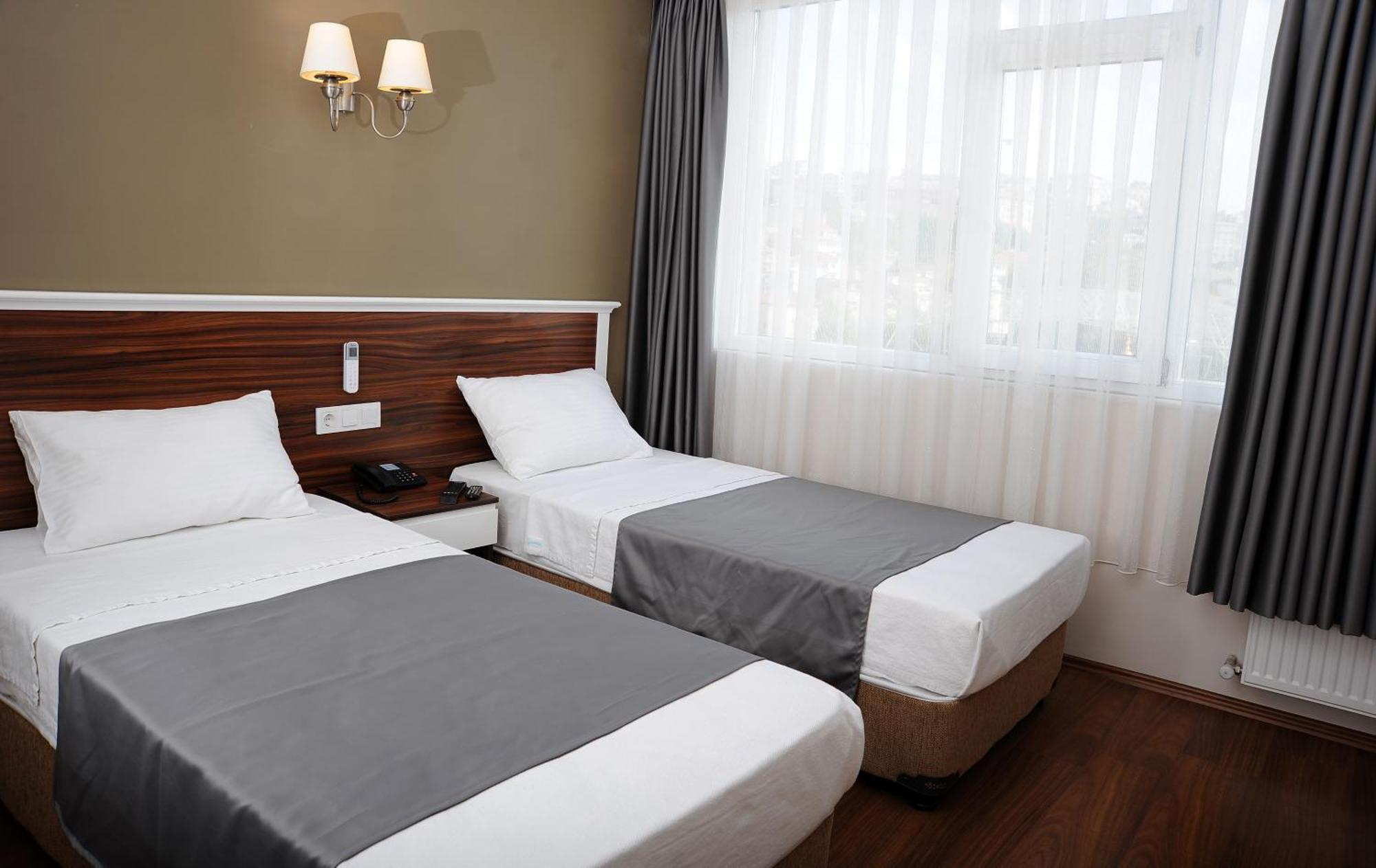 Deniz Palace Hotel อิสตันบูล ภายนอก รูปภาพ